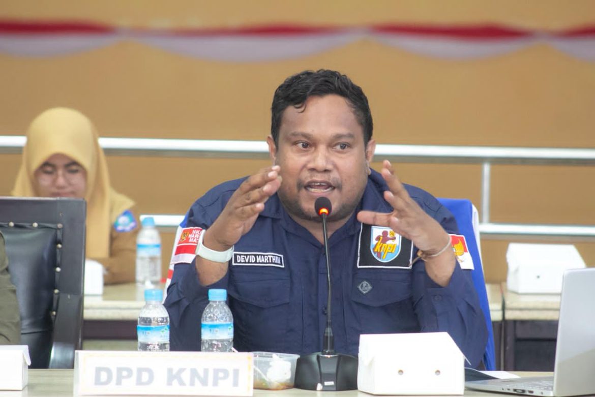 HARGA KELAPA GLOBAL TINGGI, PETANI DITEKAN: KNPI “BONGKAR” KETIMPANGAN DI DPRD HALUT, SEBUT Rp3.000 HARGA PALING ADIL!